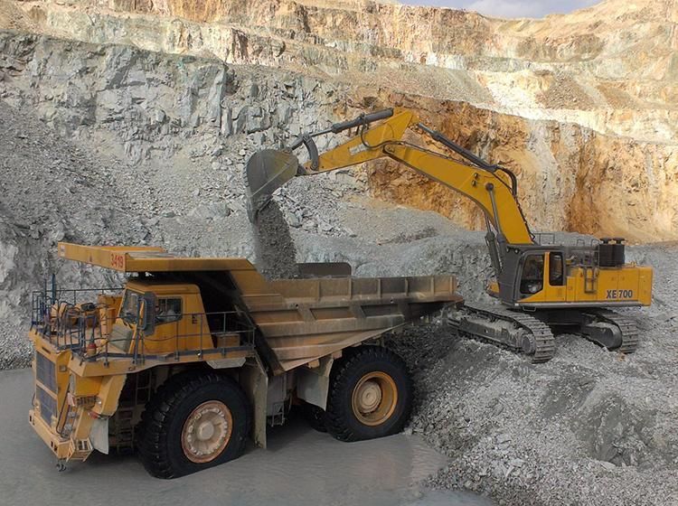 XCMG XE700C 68Ton Used Heavy Equipment