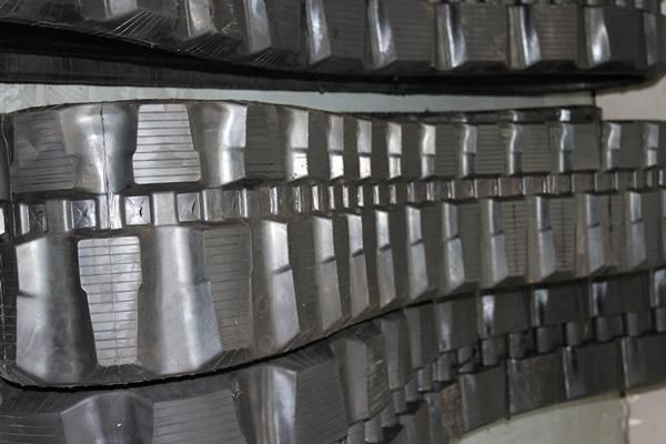 300X55.5X82y Rubber Tracks for Excavator Vio30 Vio35