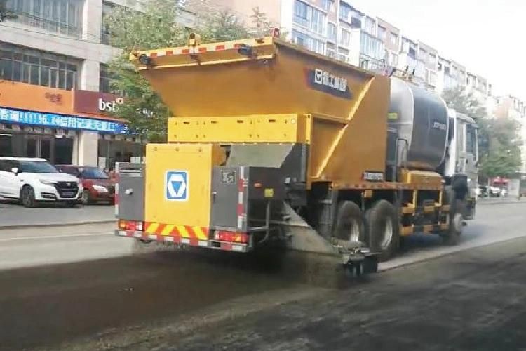 XCMG Official Truck Mounted Synchronous Asphalt and Chip Sealers Xtf1003