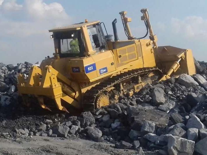 Chinese Machinery Crawler Bulldozer Sem822D with Rear Ripper for Sale
