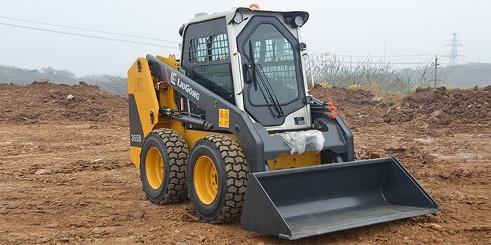 China Liugong Skid Steer Loader 800 Kg 1000 Kg 60 Kw 70 Kw 365A 365b 375b 385b with Optional Attachments (CLG365B)