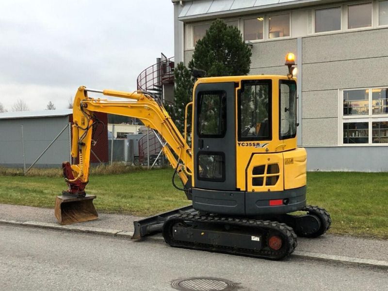 Yuchai Small Digger 3.5 Ton Hydraulic Crawler Excavator Yc35-8