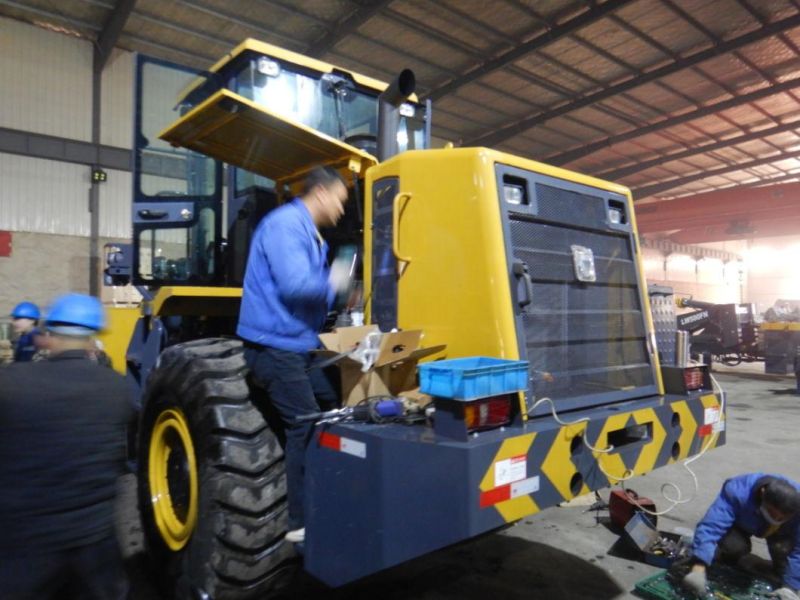 4 Tons Small Wheel Loader Lw400kn with Tools