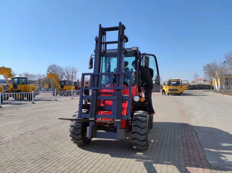 Strongbull 4WD Forklift with 3 Ton Rated Loading