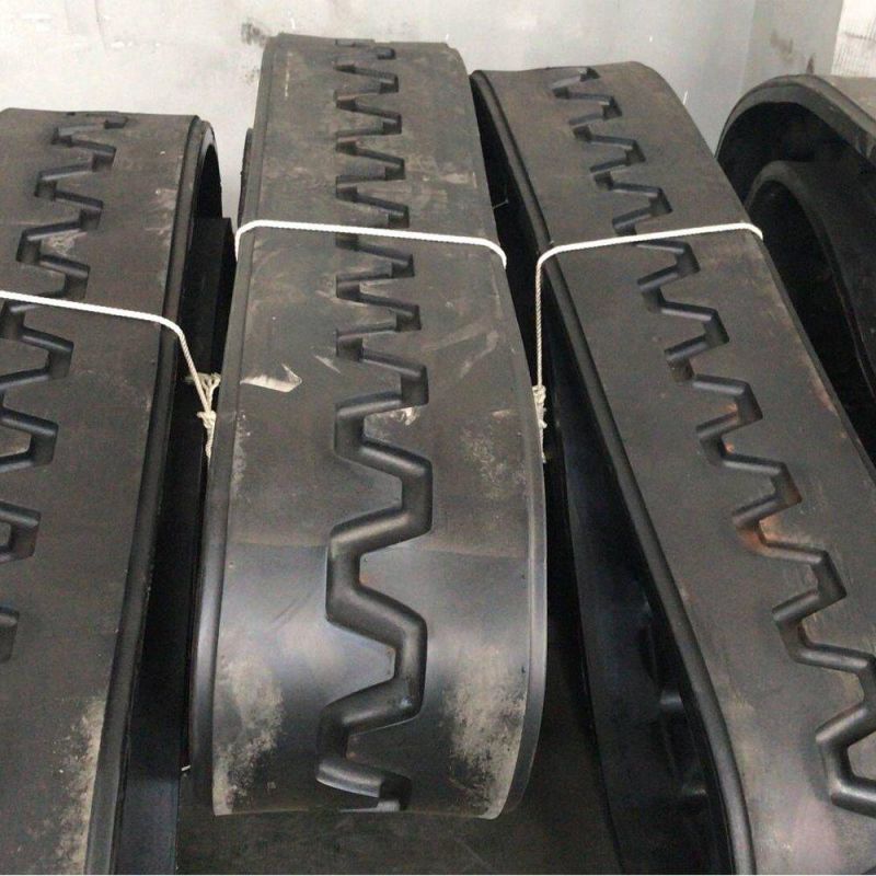 Rubber Track (470*152.4*53) for Volvo Asphalt Paver PF6110 Machine Use