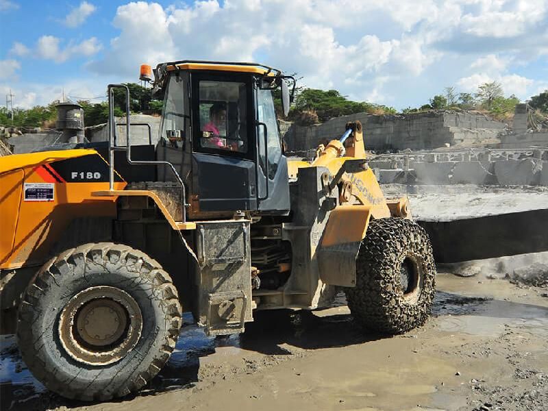 18 Ton Rock Handler Liugong F180 Forklift Loader with Fork