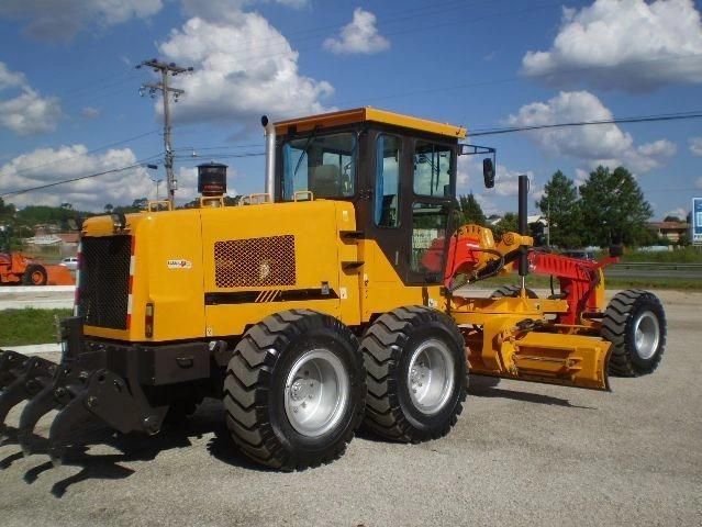 Road Equipment 240HP Motor Grader Stg230c-8s in UAE with Ripper