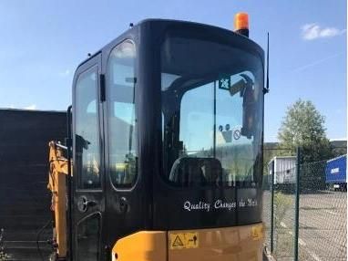 Sy16c Sy18c 1.6t 1.8t Mini Crawler Excavator Digging
