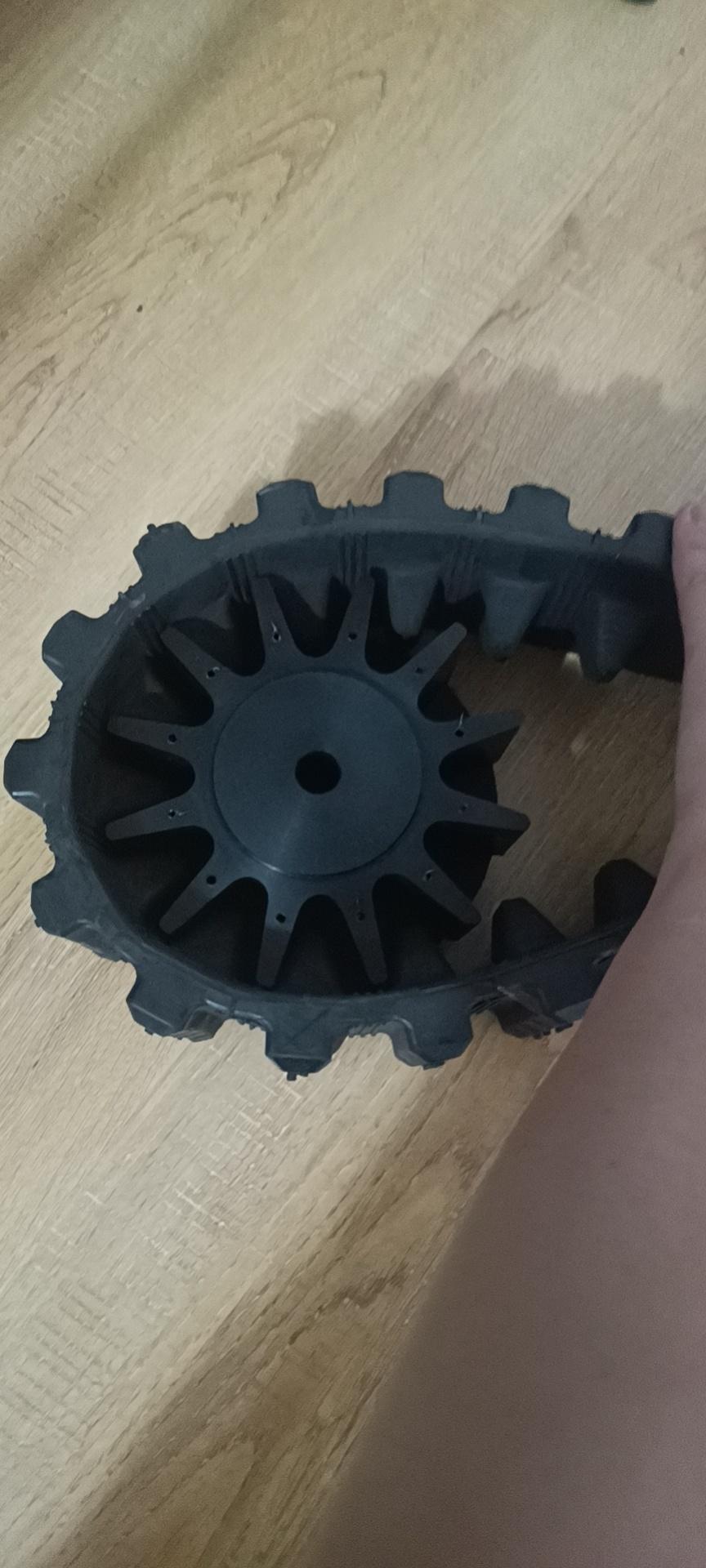 Professional Supplier of Nice Quality Robot Rubber Track (100*40*31)