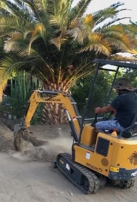 Construction Used Mini Wheel and Crawler Excavator with Powerful Engine