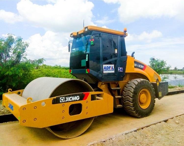 XCMG Official 12 Ton Road Roller Machine Xs123h China New Single Drive Vibratory Compactor Road Roller Price