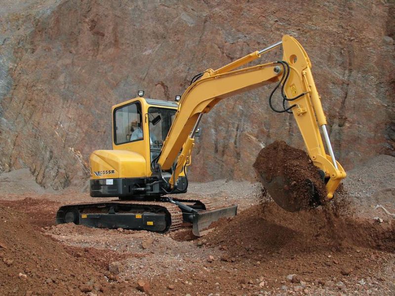 Yuchai Yc20sr 2t Hot Selling Digger Excavators with Cab