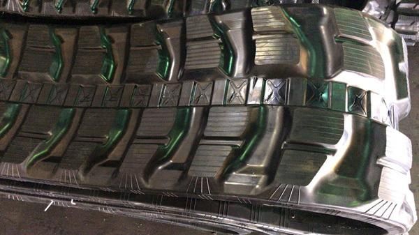 Excavator Undercarriage Rubber Track (450X81X76W) for Dx80 Tb80fr Ex70UR