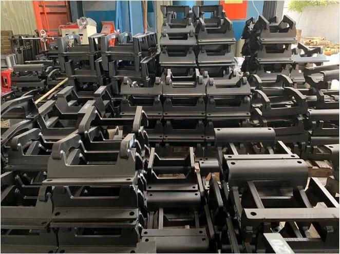 Made in China Excavator Spare Parts E320 2402988 Track Guard