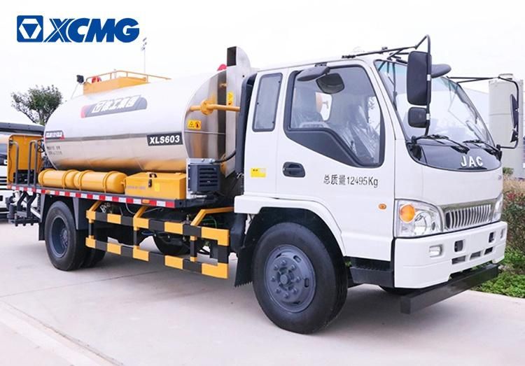 XCMG Official Asphalt Distributor Xls603 Road Maintenance Truck 6m Spraying Width