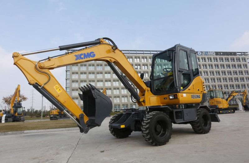 XCMG 6 Ton Mini Wheel Excavator Xe60wa China New Small Hydraulic 0.23m3 Wheel Digger Mini Excavator Machine for Sale