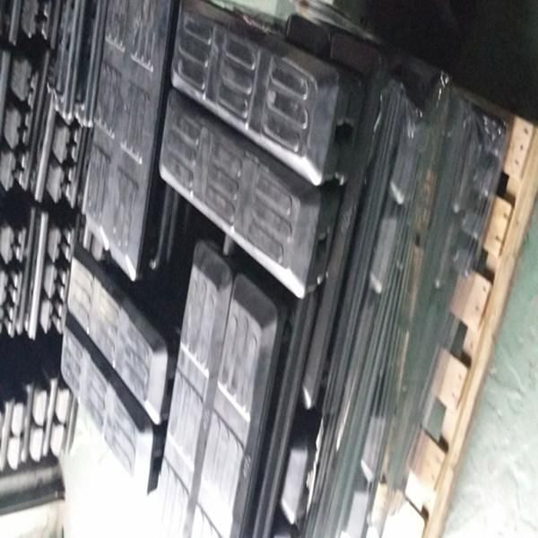 450B Rubber Pads for Komatsu Construction Machinery Parts