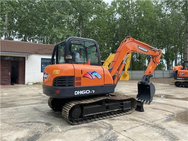 Excavator Backhoe Hydraulic Cat 5/6/7/ 8/9ton Hyundai/Kubota/Doosan/Hitachi /Volvo/ Used/Second Hand Komatsu 40/50/70-8/80 Mini Small Crawler Komatsu Excavators