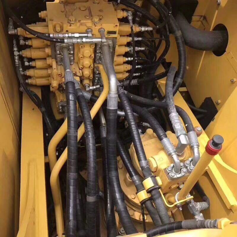 Used Komatsuu PC200-10 /PC200-6/PC200-7/PC220-7/PC220-8 Excavators Japan Original Paint Power Engine Good Conditions Excavator for Sale