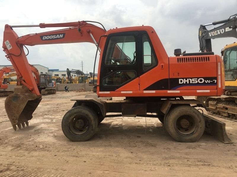 Used Wheel Type Doosan 15t Excavator Dh150W-7 Dh220W Wheel Excavator