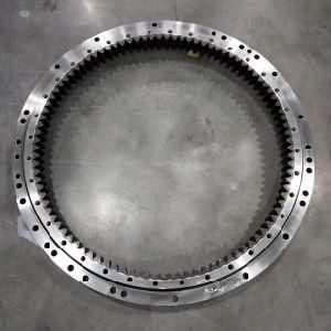 Excavator Hitachi Ex200-1/Ex200-2 Slewing Ring, Swing Circle, Slewing Bearing