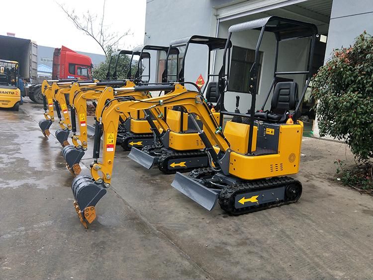 Made in China Towable Mini Excavator Crawler Digger Machine for Sale