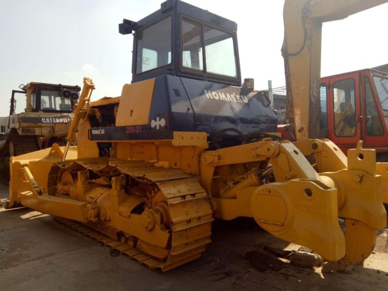 Dulldozer Kamatsu D85-21 in Good Conditional