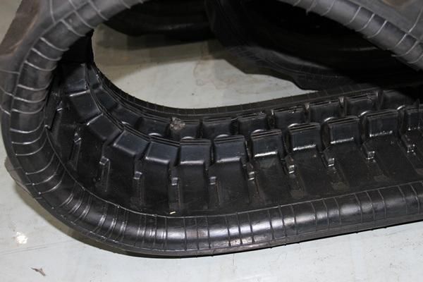 300X55.5X82y Rubber Tracks for Excavator Vio30 Vio35