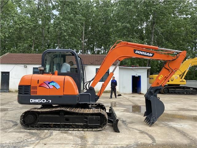 Excavator Backhoe Hydraulic Cat 5/6/7/ 8/9ton Hyundai/Kubota/Doosan/Hitachi /Volvo/ Used/Second Hand Komatsu 40/50/70-8/80 Mini Small Crawler Komatsu Excavators