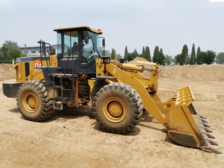 China 5 Ton Wheel Loader Compact Small Wheel Loader with Tipping Cabin 656D