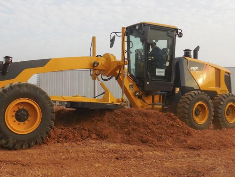 Wheel Motor Grader 180HP Grader with 3-Shanks Tipper Clg4180d