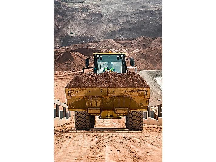 Sem 636D High-Quality 2m3 2ton Wheel Loader with Ce