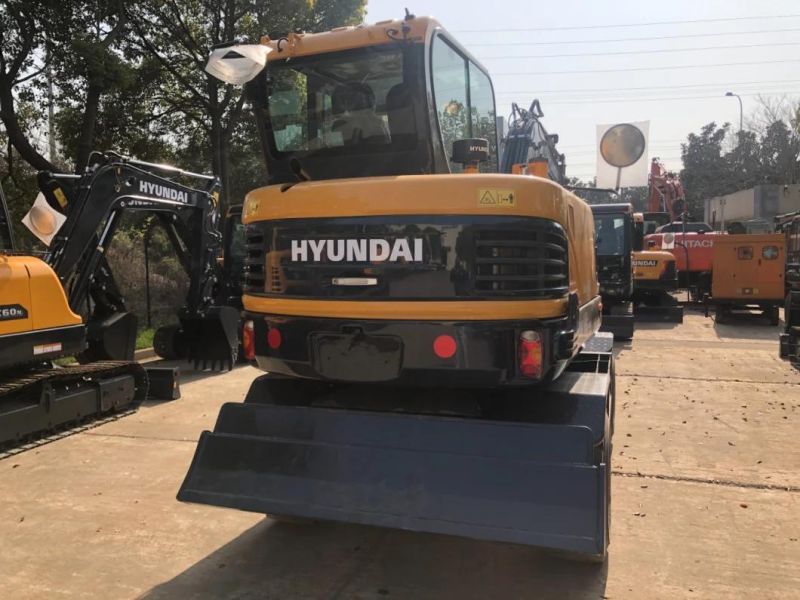 Hyundai R150wvs 15tons Wheel Excavator with 0.58cbm Bucket for Sale