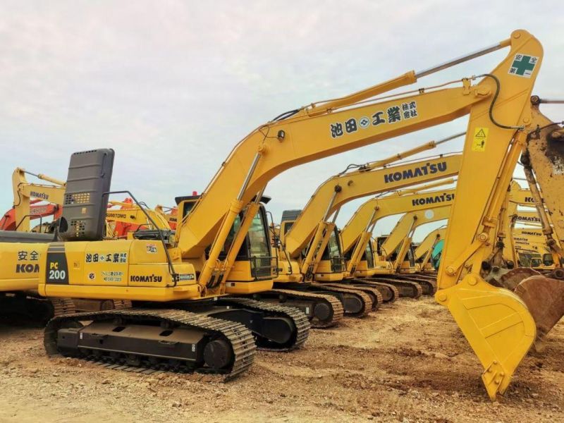 Japan Secondhand Used Hydraulic Crawler Excavator Good Work Condition Earth Moving 20 Ton Komatsu PC 220-8 200-8 220-7 200-6 Digger PC200-8 Excavadora Usada