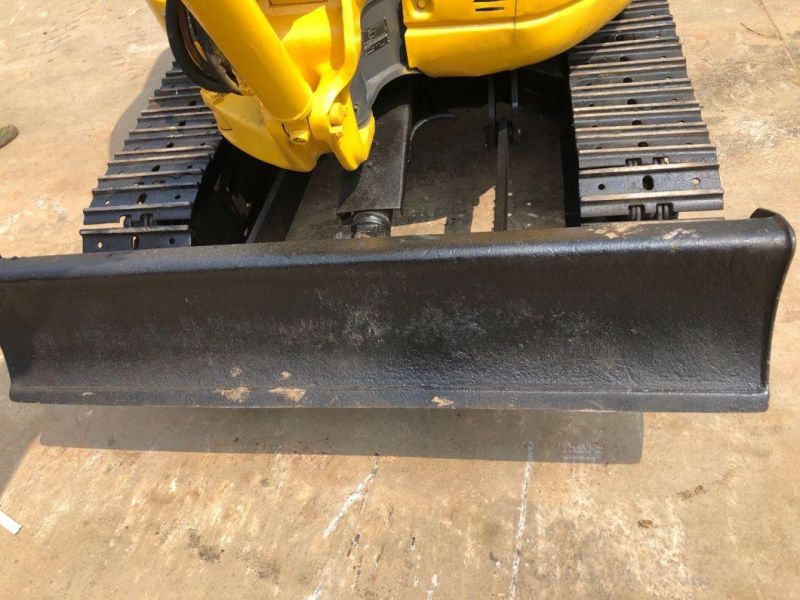 Open Cab 3t Mini Komatsu Crawler Excavator Komatsu PC30mr PC30 Digger