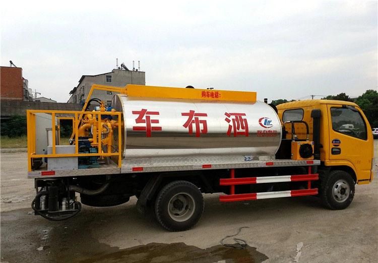 6000 Liters Bitumen Asphalt Distributor Truck Price