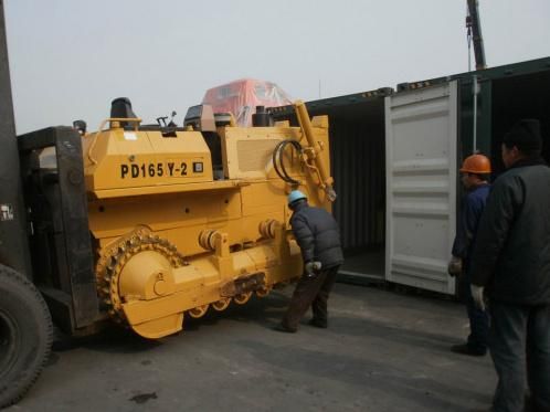 Hot Sell Earthmoving Machinery Pengpu Crawler Bulldozer Pd165y in China