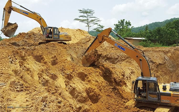 Chinese XCMG Xe235c 23ton Large Crawler Excavator for Sale