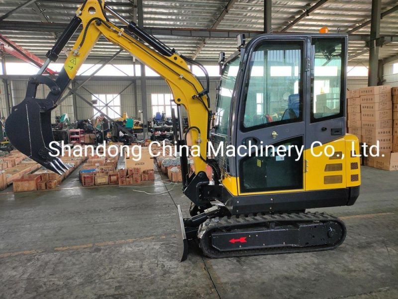 2.5 Ton Mini Digger/Crawler Excavators/Mini Excavator with Closed Heated Canopy and 3 Cylinder Engine