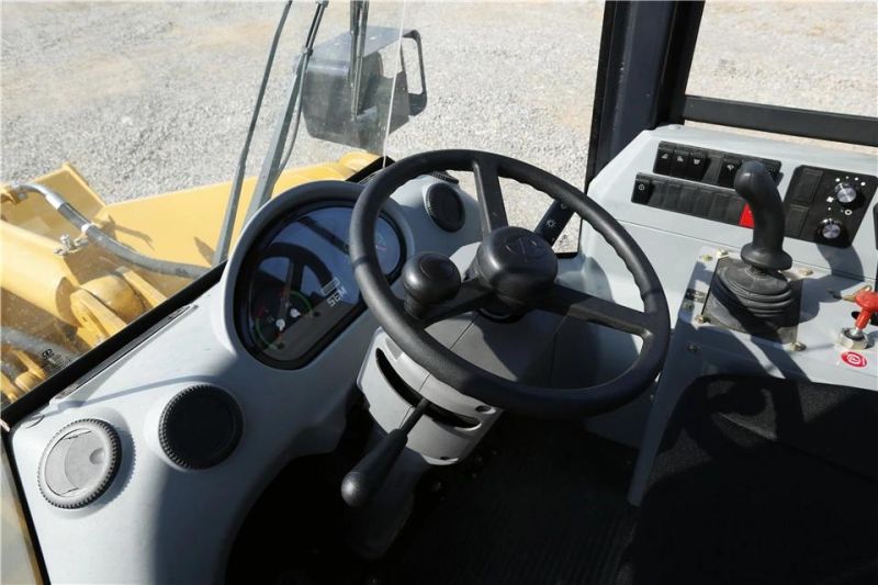 Sem656D 16800kg 5ton Loading Good Quality Front Wheel Loader in Liberia