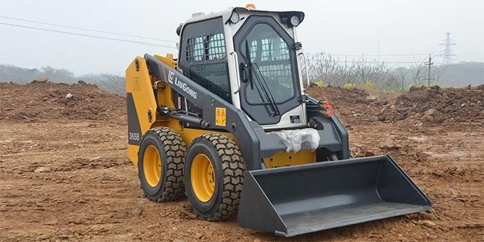China Liugong Skid Steer Loader 800 Kg 1000 Kg 60 Kw 70 Kw 365A 365b 375A 385b with Optional Attachments (CLG375B)