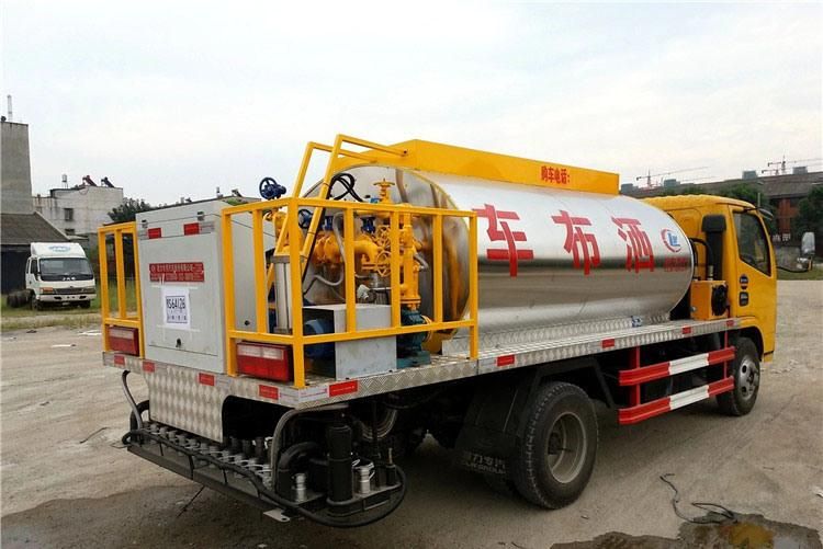 4000 Liters Bitumen Asphalt Distributor Truck Price