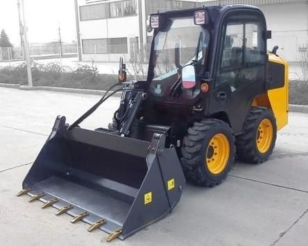 Skid Steer for Bucket Cleaning of Wheel Loader Telehandler