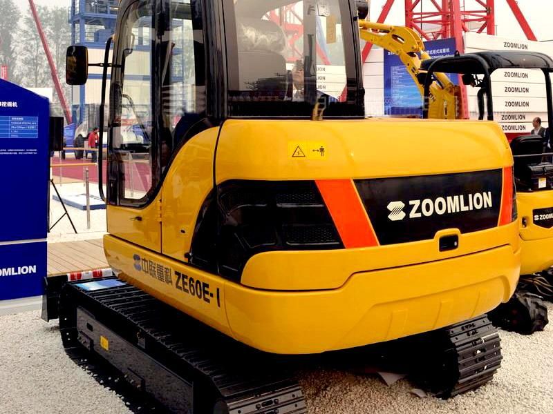 Zoomlion 21.8 Ton Excavator Ze210e/Ze215e with 112kw Rated Power