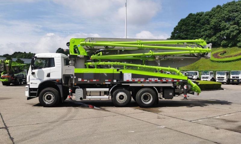 Zoomlion 56X-6rz Concrete Pump Truck with 240m3 Output