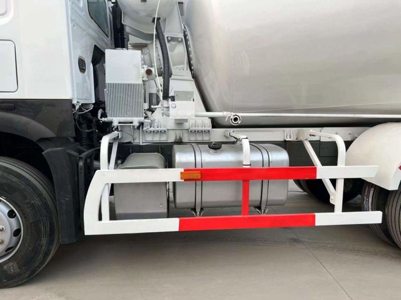 Second-Hand HOWO Truck Mixer Construction Industry Used Cement Concrete Mixer Truck