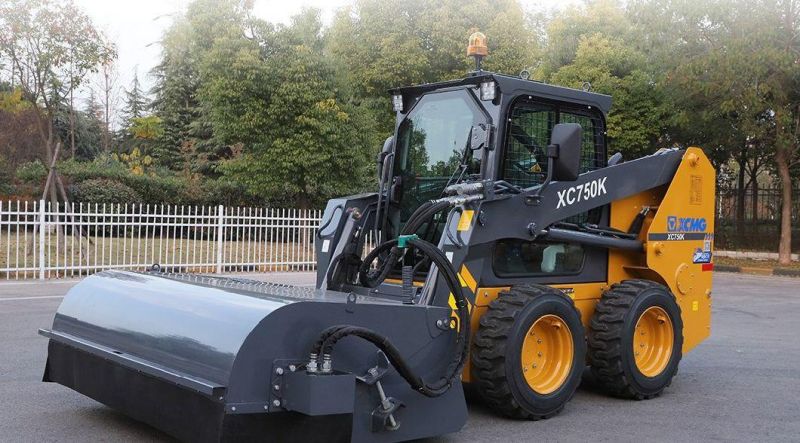 900kg Skid Steer Loader Xc750K with 0.45m3 Bucket for Hot Sale