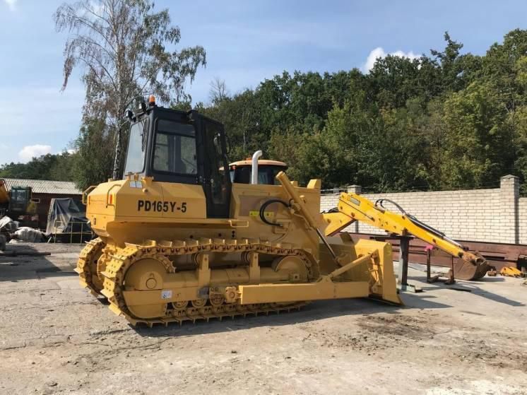 Hot Sell Earthmoving Machinery Pengpu Crawler Bulldozer Pd165y in China