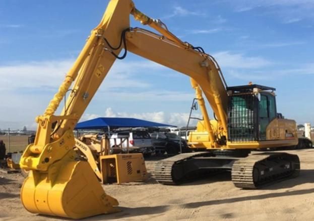 Quick Hitch 25 Ton Excavator St Se245LC for Construction Works