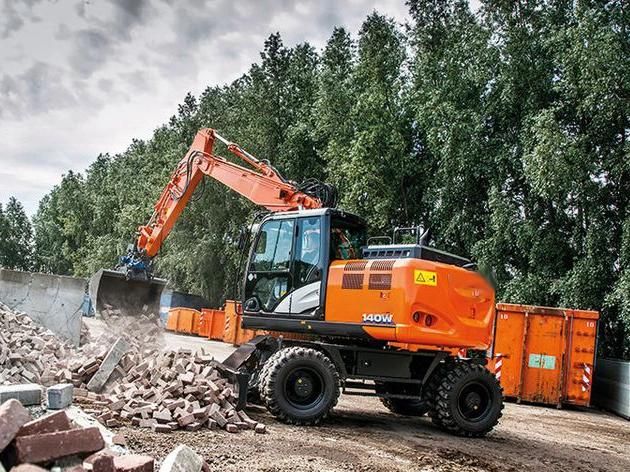 Hw140 15 Ton Wheel Excavator with Grab & Hydraulic Hammer